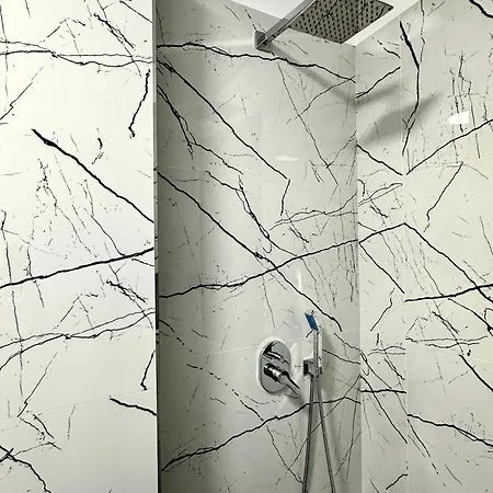 The Newspapers 公寓