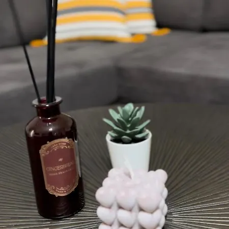 The Newspapers * טיראנה