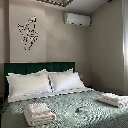 The Newspapers Apartamento *